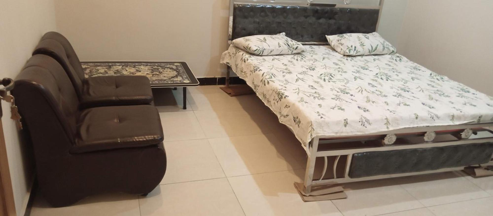 N N Guests Palace Исламабад Екстериор снимка